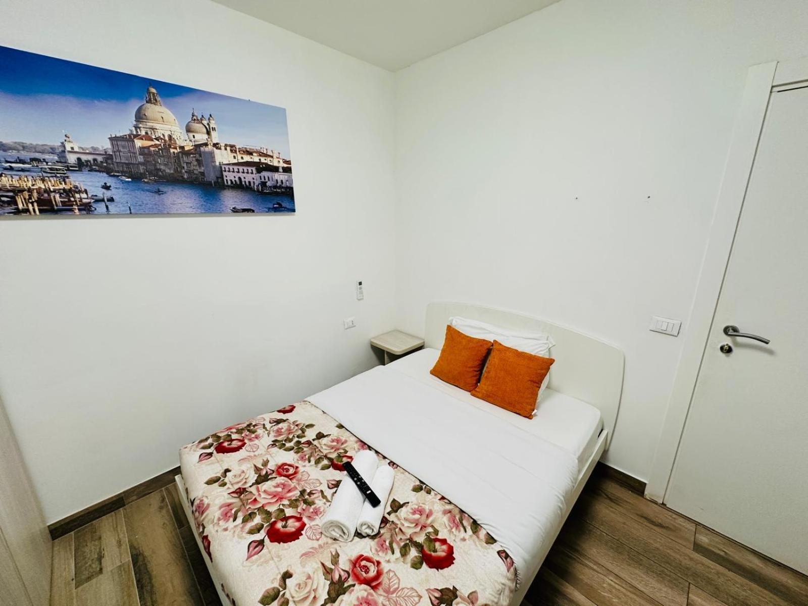 Dream Hub Hotel Mestre Bagian luar foto
